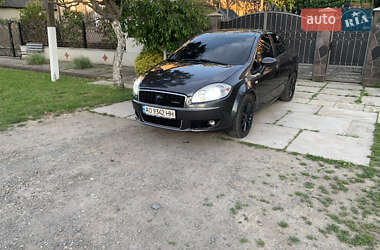 Седан Fiat Linea 2008 в Мукачево