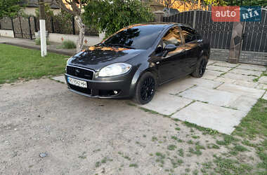 Седан Fiat Linea 2008 в 