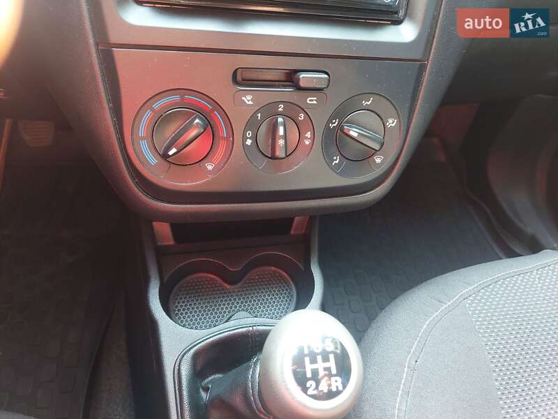 Седан Fiat Linea 2012 в Новомиргороді