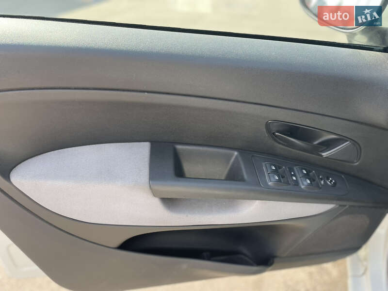 Седан Fiat Linea 2013 в Киеве
