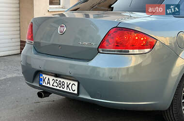 Седан Fiat Linea 2008 в 