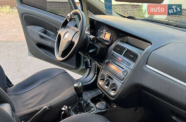 Седан Fiat Linea 2008 в 