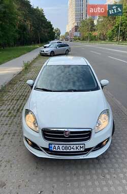 Седан Fiat Linea 2013 в 