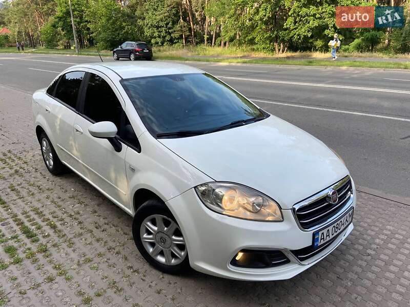Седан Fiat Linea 2013 в 