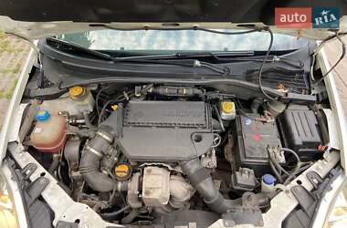 Седан Fiat Linea 2013 в 