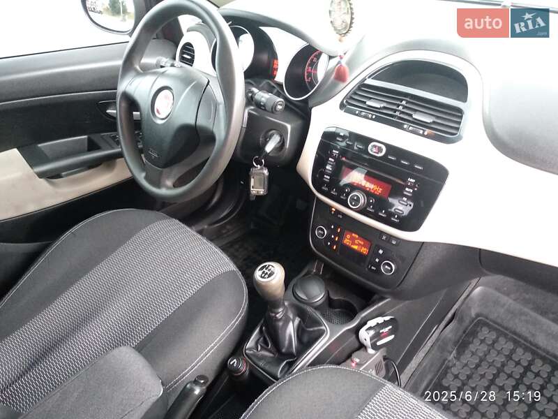 Седан Fiat Linea 2013 в Днепре фото 13 Седан Fiat Linea 2013 в Днепре