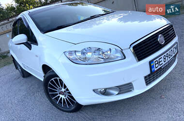 Седан Fiat Linea 2012 в 