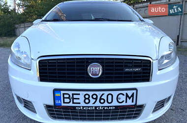 Седан Fiat Linea 2012 в 