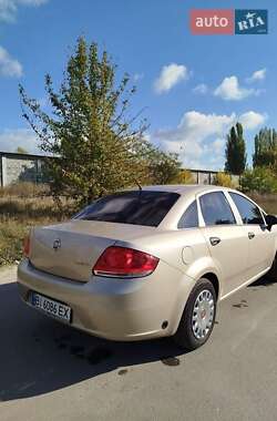 Седан Fiat Linea 2012 в 