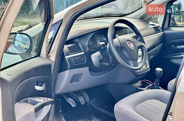 Седан Fiat Linea 2012 в 
