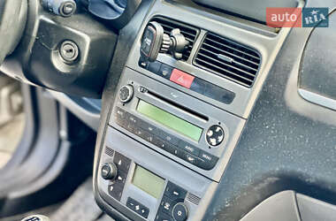 Седан Fiat Linea 2012 в 