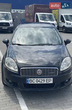 Седан Fiat Linea 2012 в 