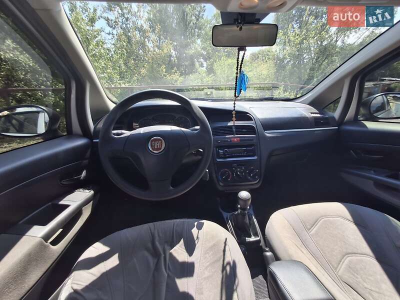 Седан Fiat Linea 2012 в Харкові