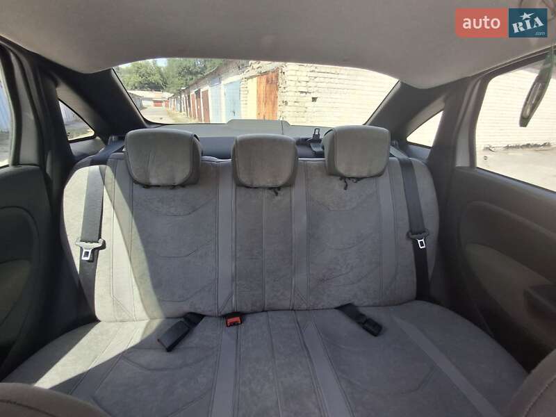 Седан Fiat Linea 2012 в Харкові