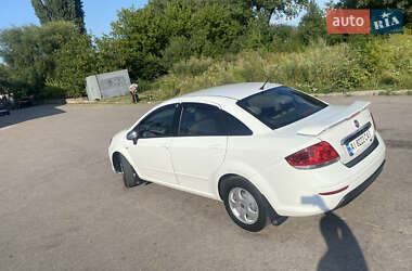 Седан Fiat Linea 2015 в 