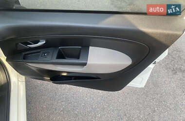 Седан Fiat Linea 2015 в 
