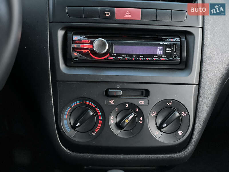 Седан Fiat Linea 2009 в Києві