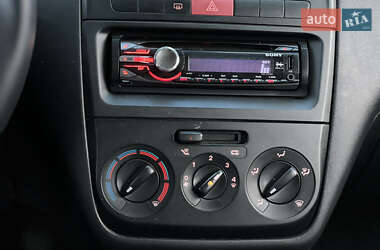 Седан Fiat Linea 2009 в 