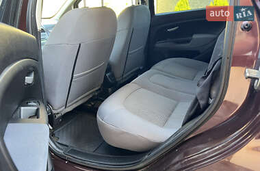 Седан Fiat Linea 2012 в 