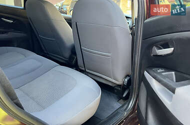 Седан Fiat Linea 2012 в 