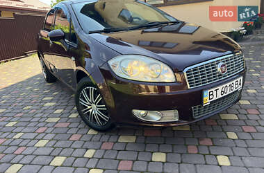 Седан Fiat Linea 2012 в 