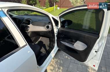 Седан Fiat Linea 2013 в 
