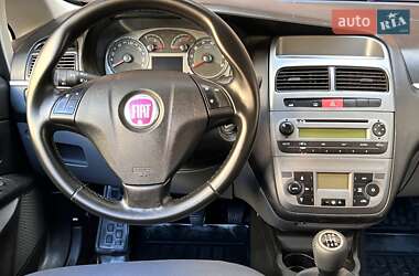 Седан Fiat Linea 2009 в 
