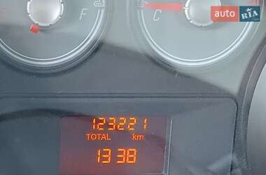 Седан Fiat Linea 2013 в 