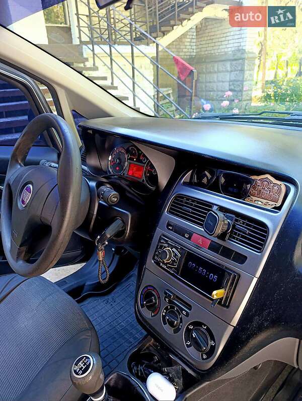 Седан Fiat Linea 2009 в Светловодске фото 7 Седан Fiat Linea 2009 в Светловодске