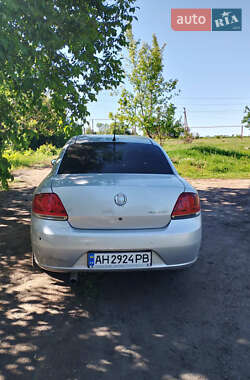 Седан Fiat Linea 2010 в 