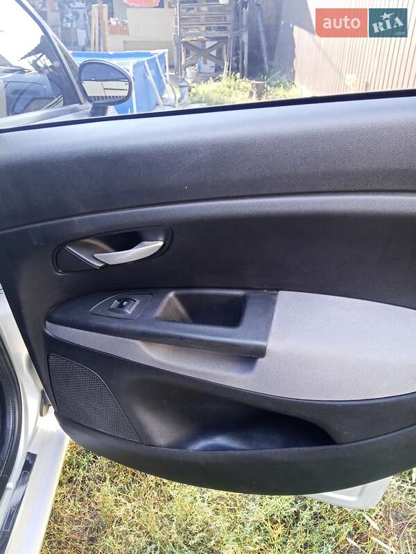 Седан Fiat Linea 2012 в Днепре