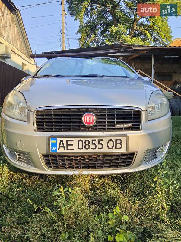 Седан Fiat Linea 2012 в Днепре