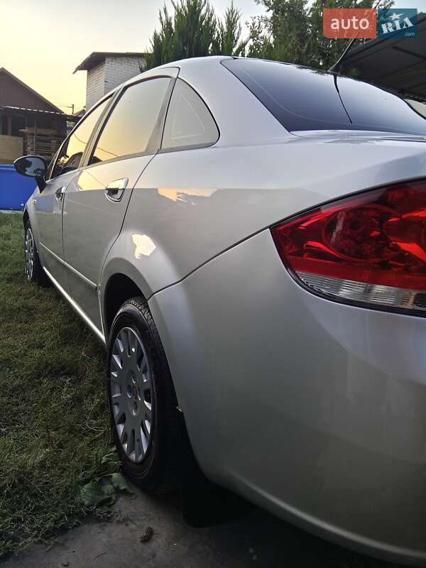 Седан Fiat Linea 2012 в Днепре