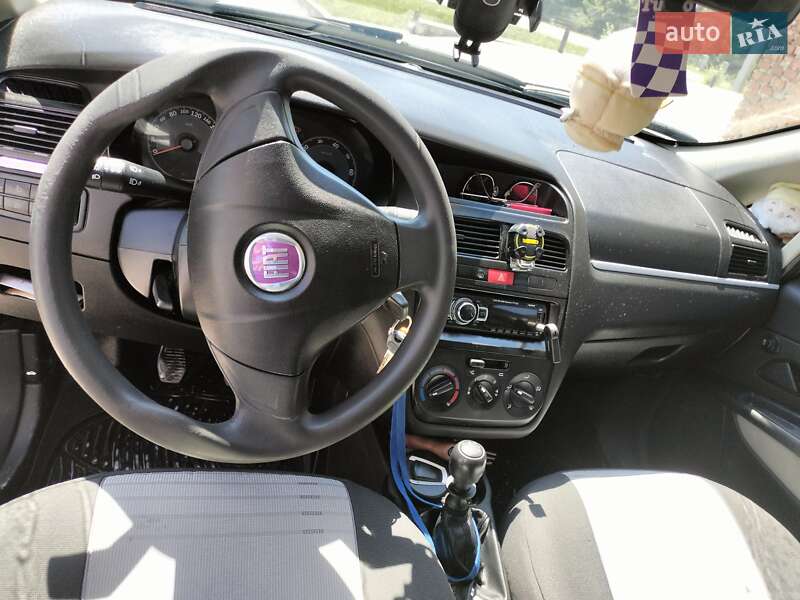 Седан Fiat Linea 2007 в Скалате фото 9 Седан Fiat Linea 2007 в Скалате