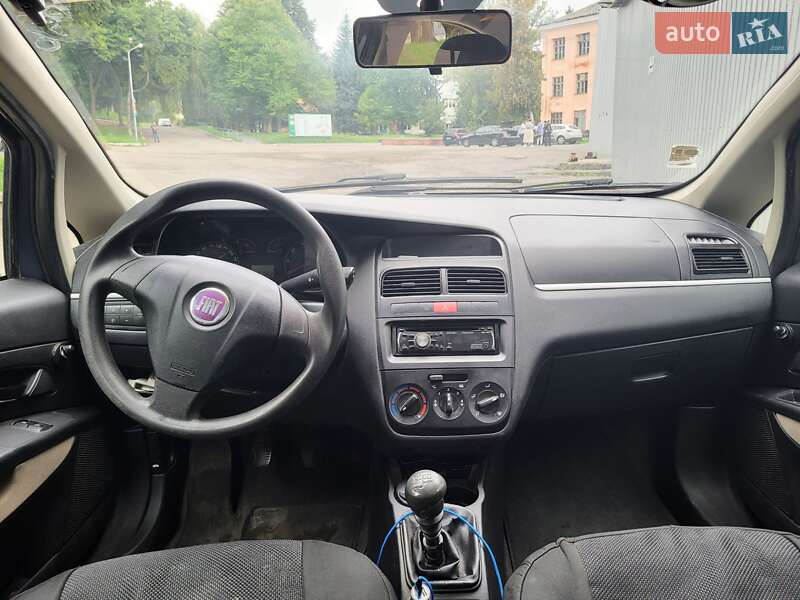 Седан Fiat Linea 2009 в Львове фото 4 Седан Fiat Linea 2009 в Львове