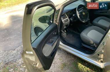 Седан Fiat Linea 2012 в 