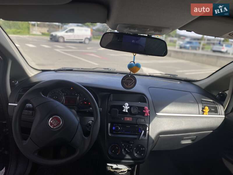 Седан Fiat Linea 2010 в Измаиле фото 17 Седан Fiat Linea 2010 в Измаиле