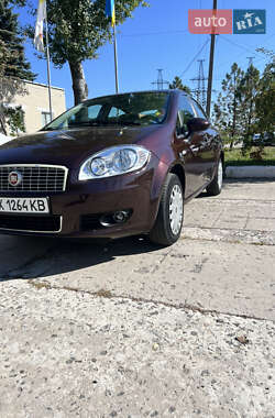 Седан Fiat Linea 2013 в 