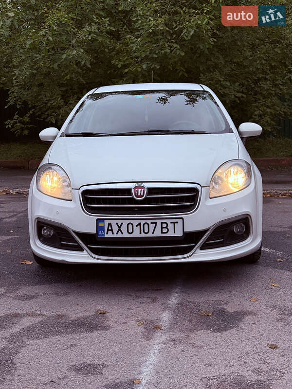 Седан Fiat Linea 2013 в 