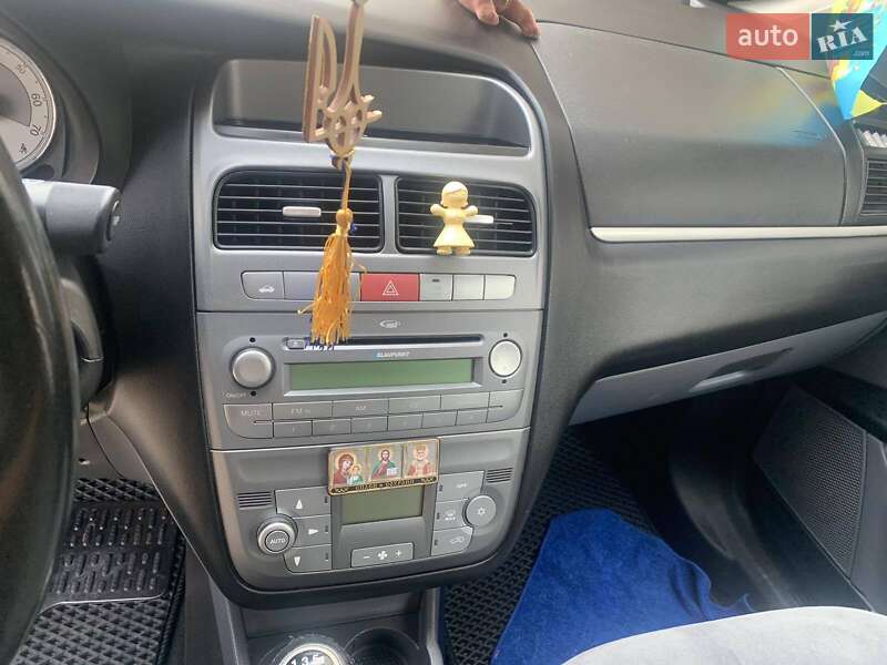 Седан Fiat Linea 2009 в Бродах