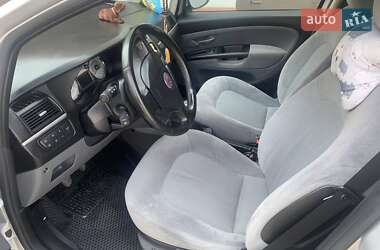Седан Fiat Linea 2009 в 