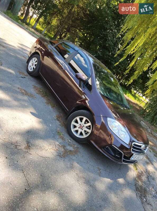 Седан Fiat Linea 2013 в Хмельнике