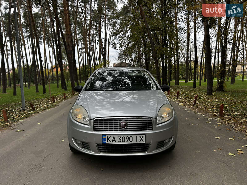 Fiat Linea 2011