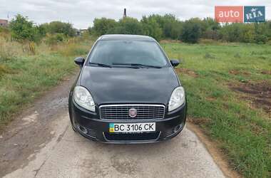 Седан Fiat Linea 2010 в 