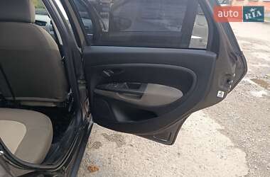 Седан Fiat Linea 2011 в  фото 15 Седан Fiat Linea 2011 в