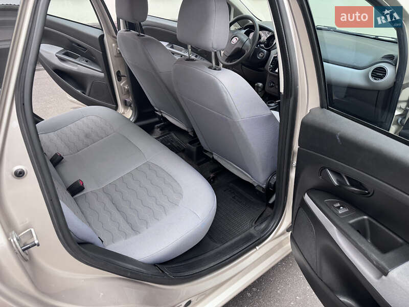 Седан Fiat Linea 2013 в Хмельницком фото 9 Седан Fiat Linea 2013 в Хмельницком