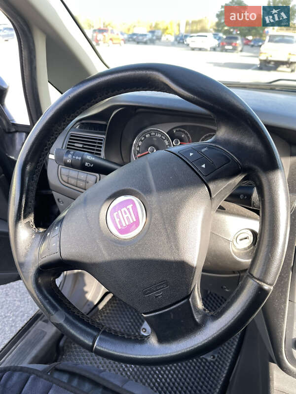 Седан Fiat Linea 2009 в Києві фото 22 Седан Fiat Linea 2009 в Києві