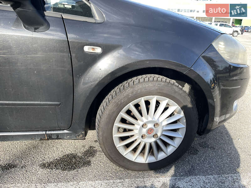 Седан Fiat Linea 2009 в Києві фото 37 Седан Fiat Linea 2009 в Києві