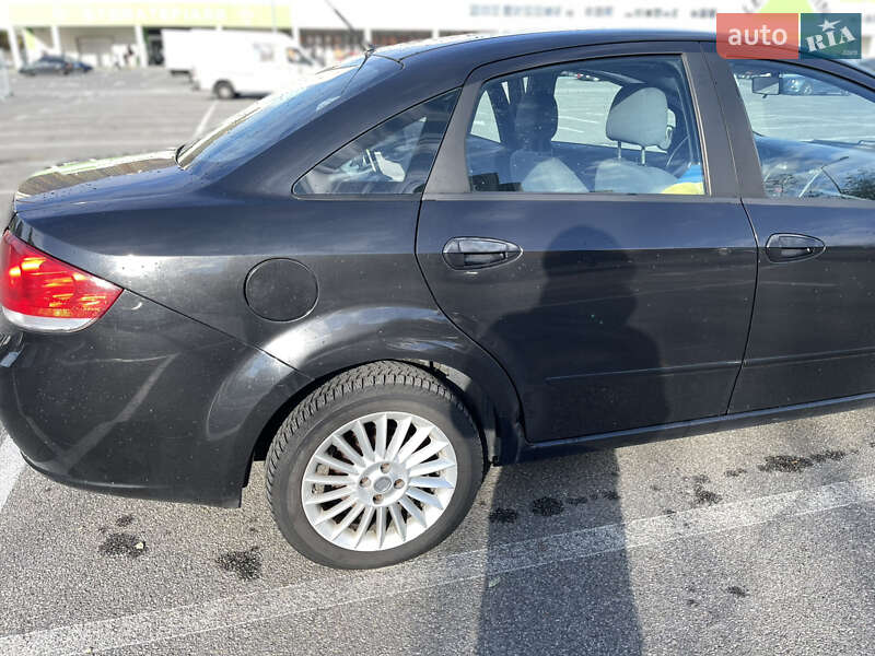 Седан Fiat Linea 2009 в Києві фото 41 Седан Fiat Linea 2009 в Києві