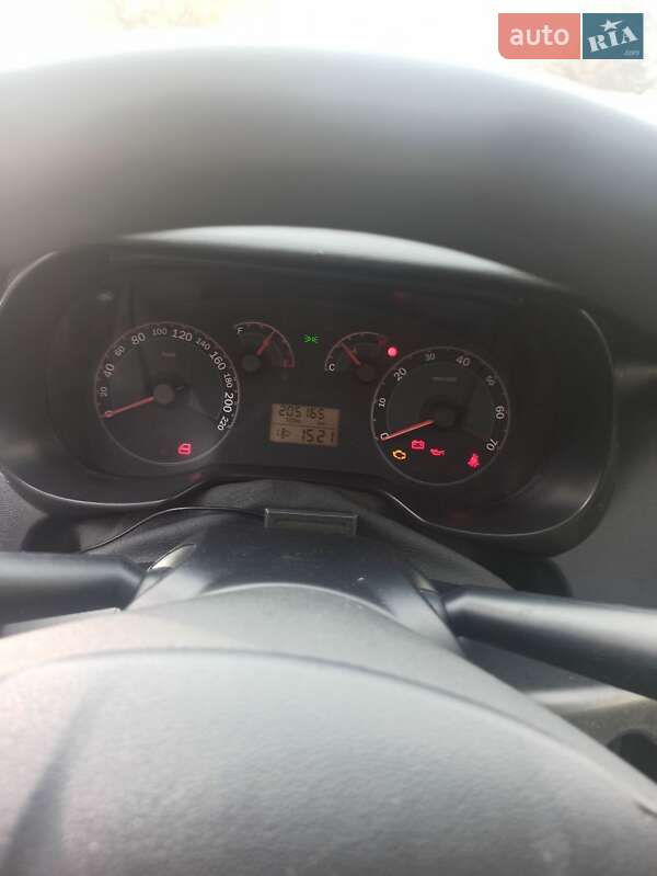 Седан Fiat Linea 2009 в Львові фото 12 Седан Fiat Linea 2009 в Львові